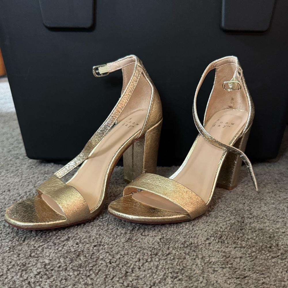 Gold 3 inch heel